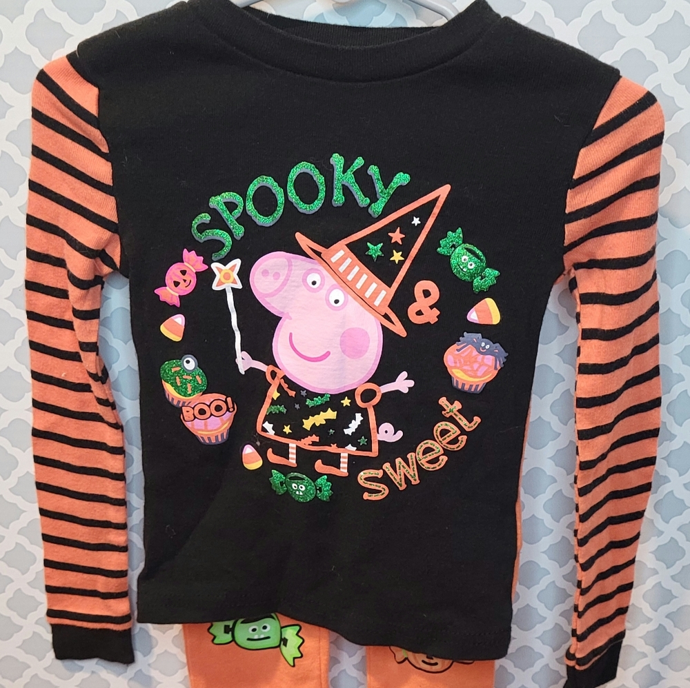 Pepa pig spooky outfit!